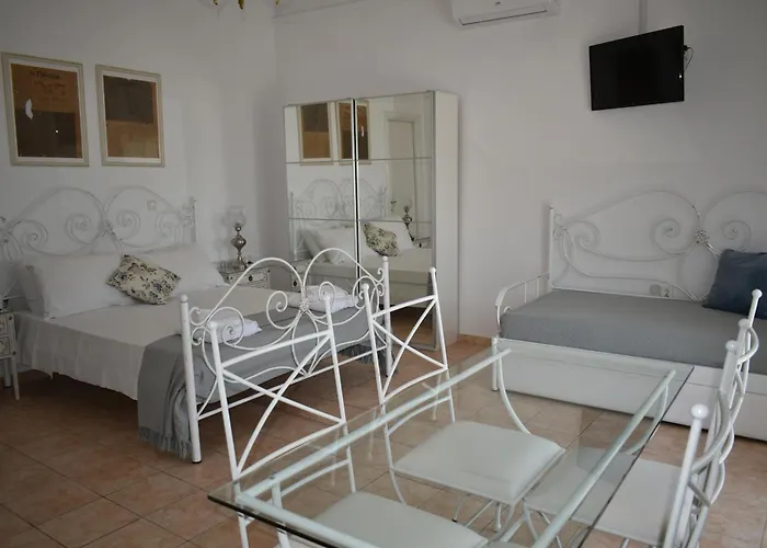 Estate Dafnopanagia Luxury Apartment Ourania
