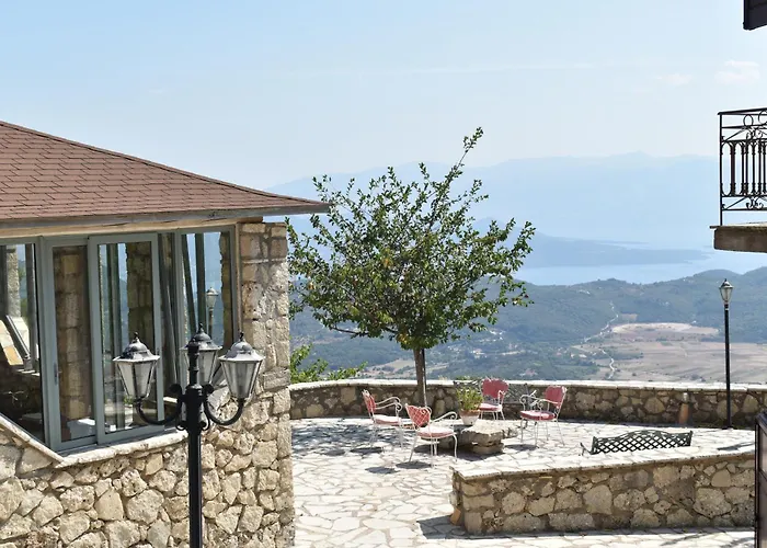 Estate Dafnopanagia Luxury Apartment Ourania