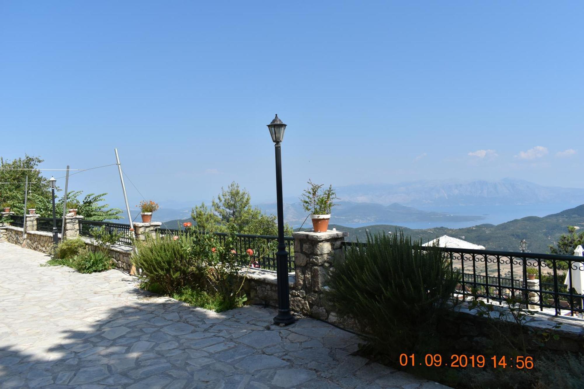 Estate Dafnopanagia Luxury Ourania Apartment Karia (Lefkada)