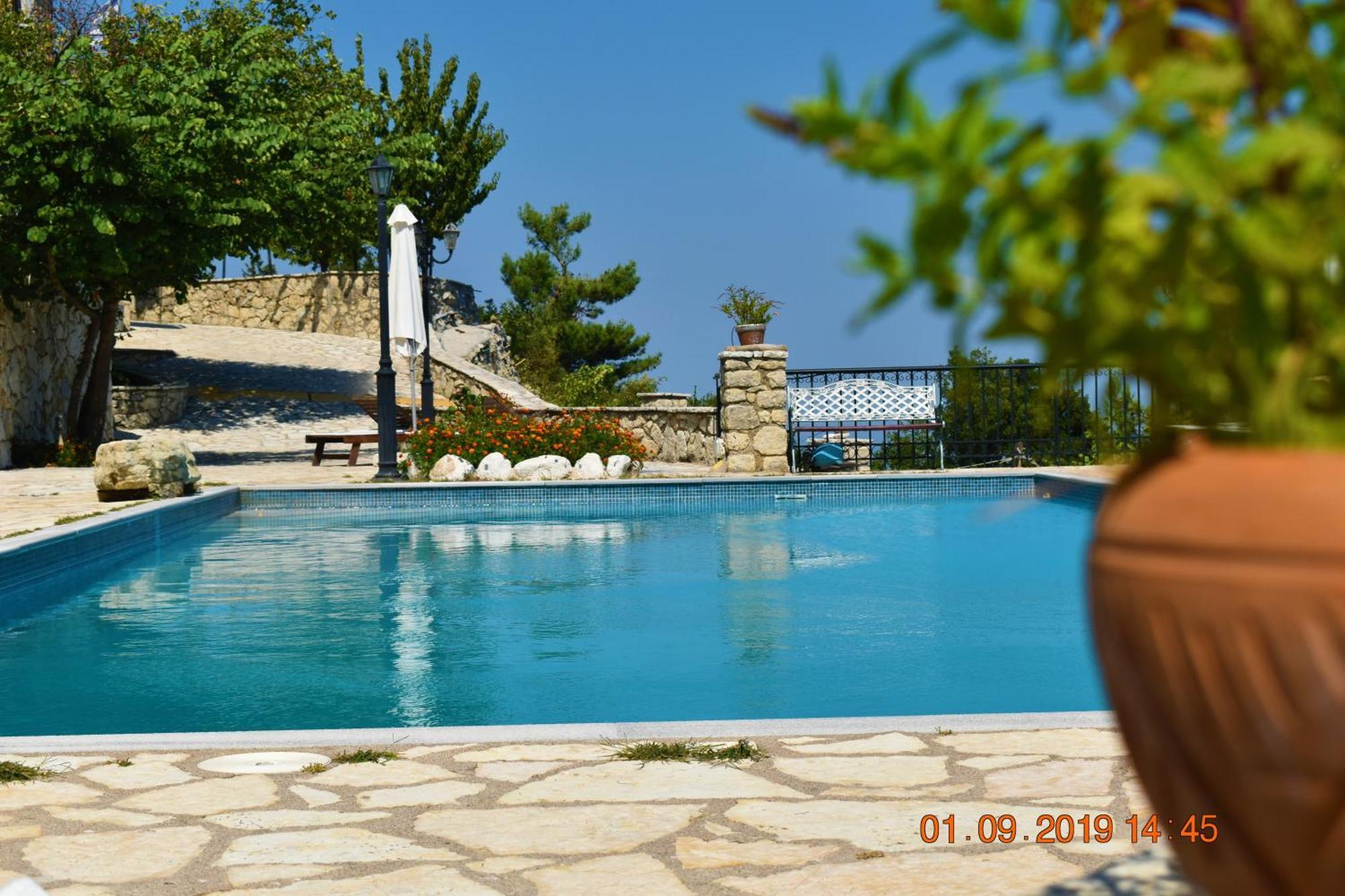 Estate Dafnopanagia Luxury Ourania * Karia (Lefkada)