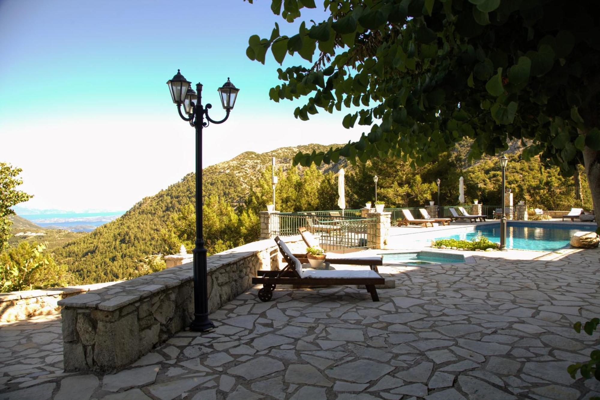 Estate Dafnopanagia Luxury Ourania * Karia (Lefkada)