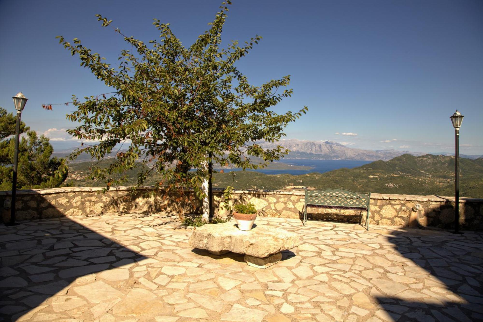 Estate Dafnopanagia Luxury Ourania Karia (Lefkada)