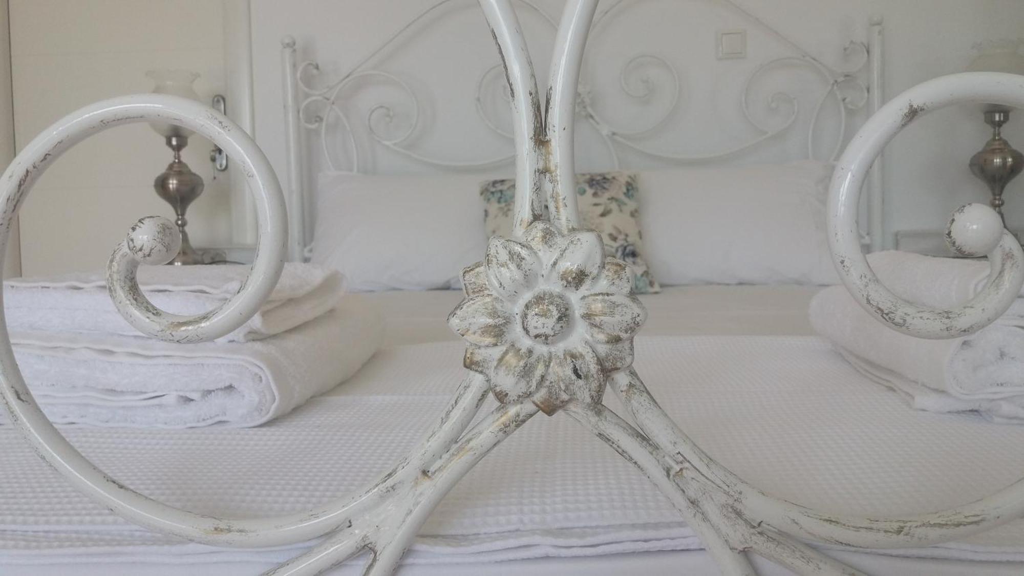 Estate Dafnopanagia Luxury Ourania