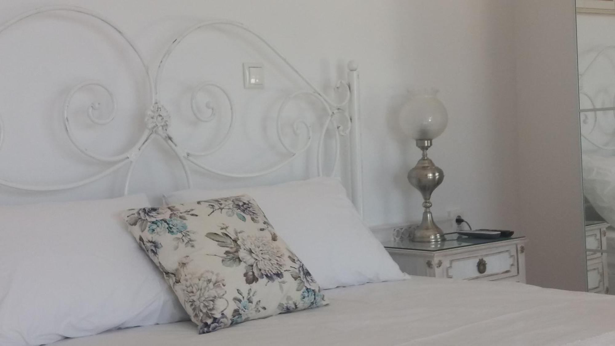 Estate Dafnopanagia Luxury Ourania *