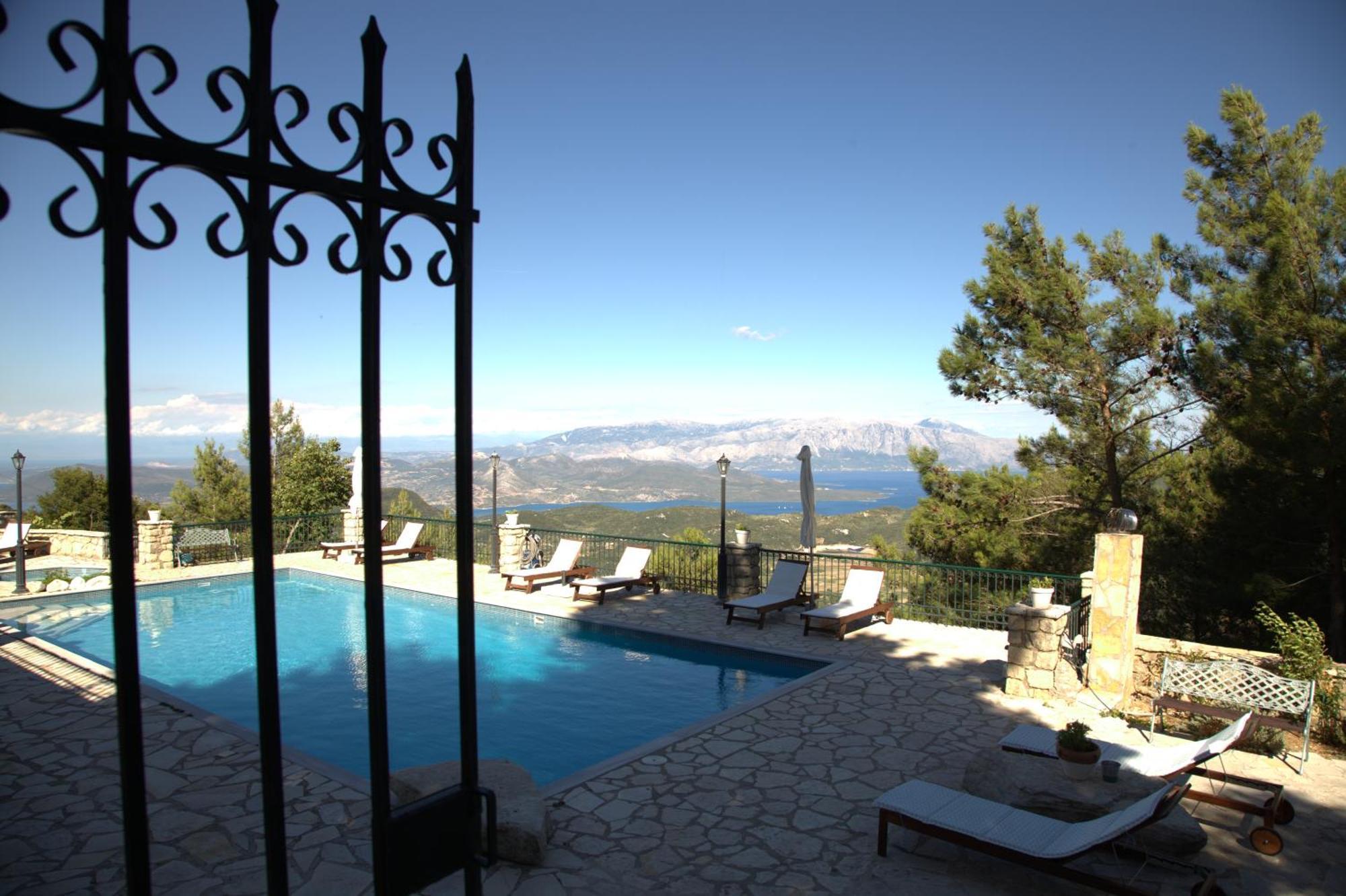 Estate Dafnopanagia Luxury Ourania Karia (Lefkada)